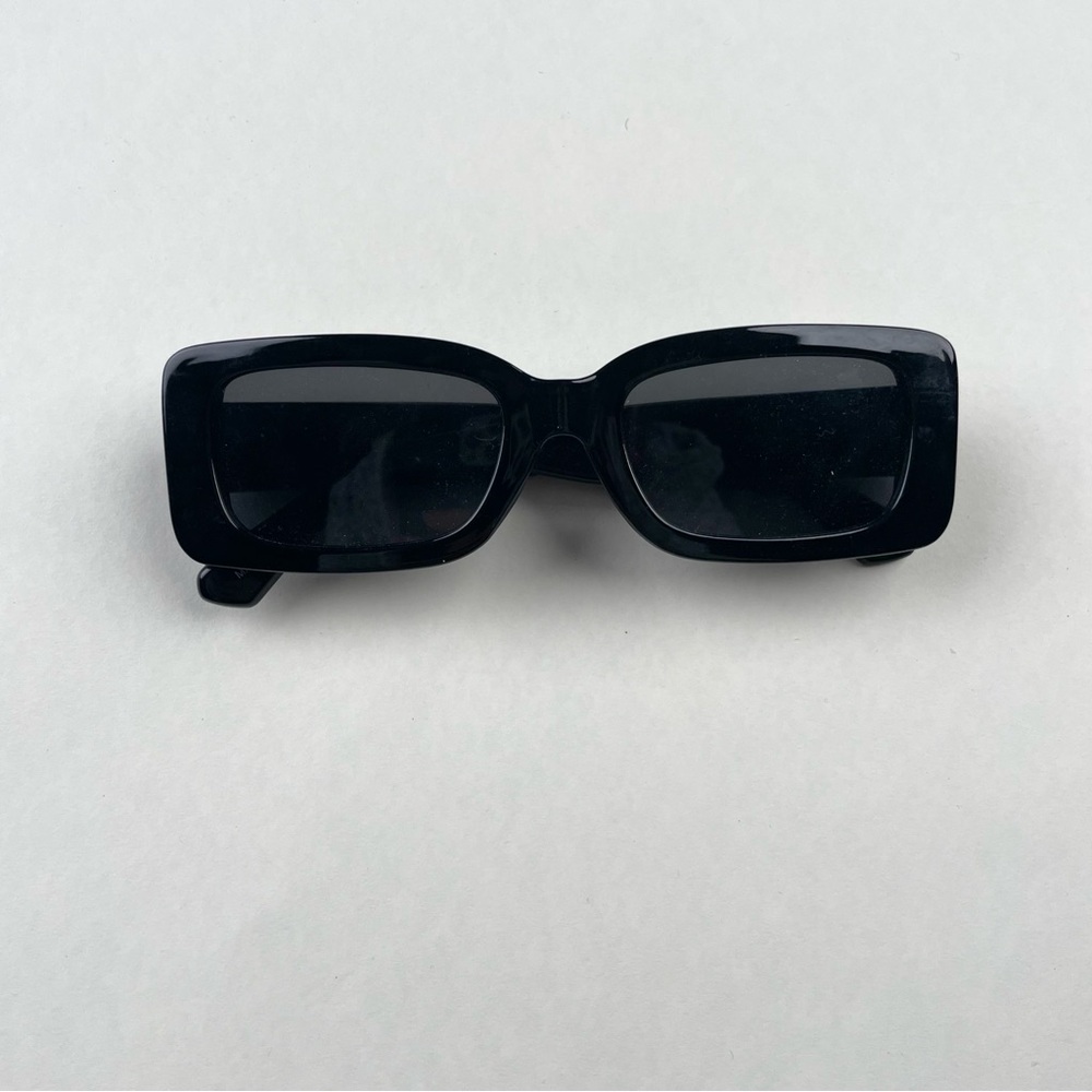 Black Rectangular Sunglasses